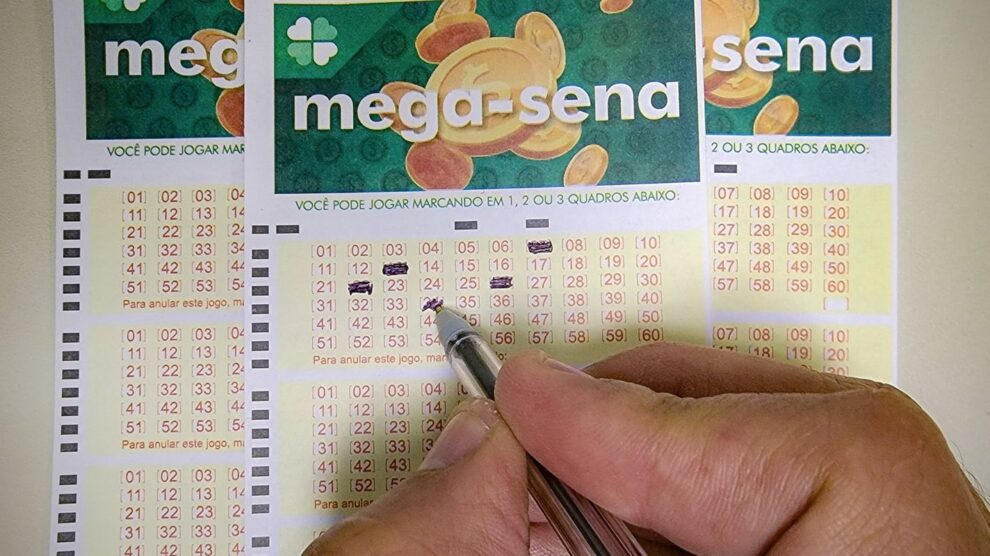 Ninguém acerta sorteio e Mega-Sena acumula para R$ 38 milhões